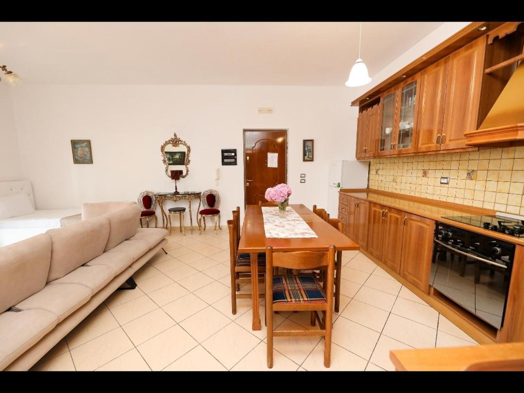 Apartments Athina Orikum Εξωτερικό φωτογραφία