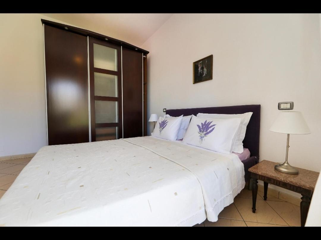 Apartments Athina Orikum Εξωτερικό φωτογραφία